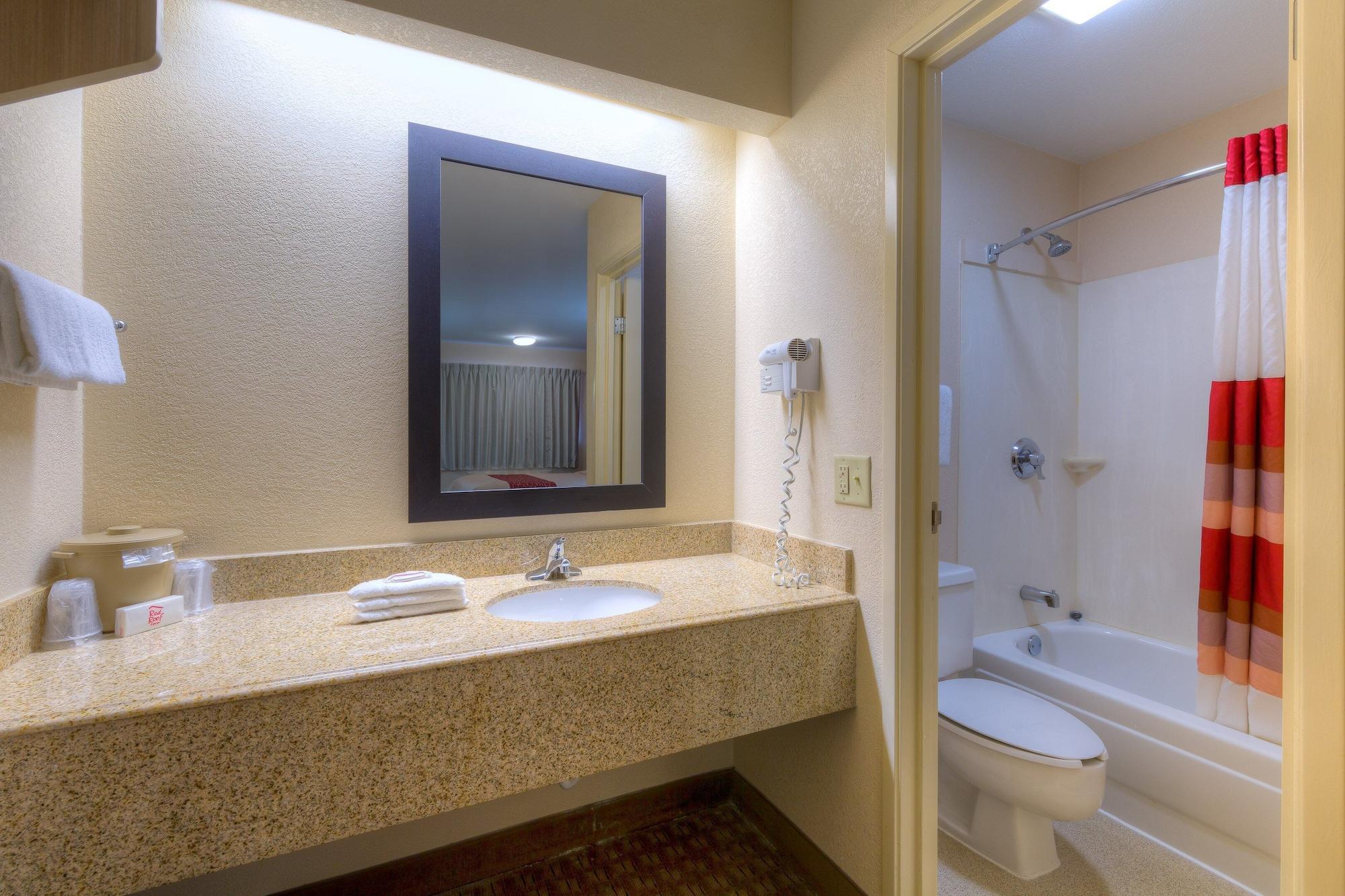 Red Roof Inn Memphis East Ngoại thất bức ảnh