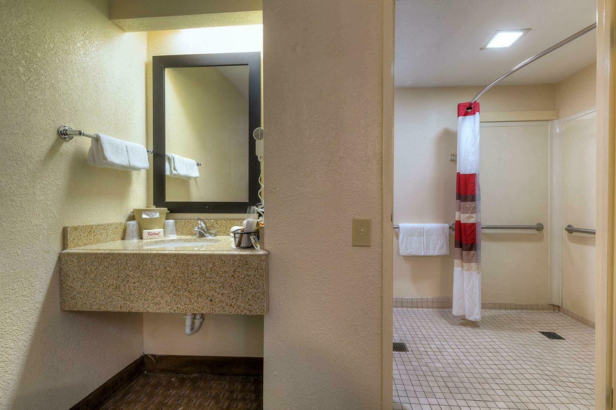 Red Roof Inn Memphis East Ngoại thất bức ảnh